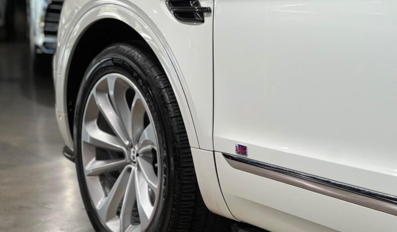 
								2017 Bentley Bentayga W12 full									
