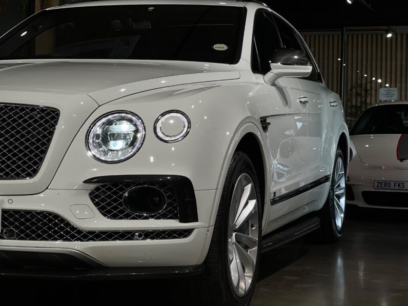 
								2017 Bentley Bentayga W12 full									