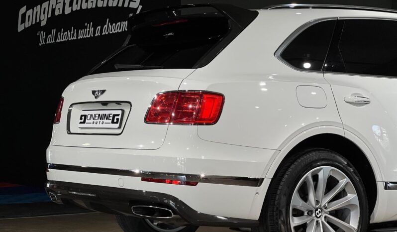 
								2017 Bentley Bentayga W12 full									