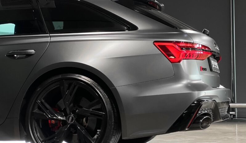 
								2022 Audi RS6 Quattro full									