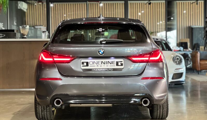 
								2021 BMW 1 Series 118d full									