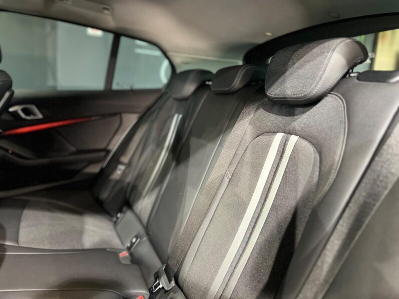 
								2021 BMW 1 Series 118d full									