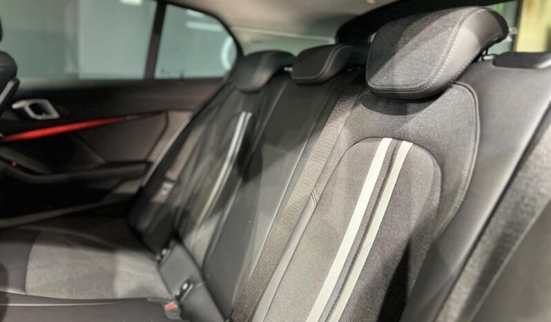 
								2021 BMW 1 Series 118d full									