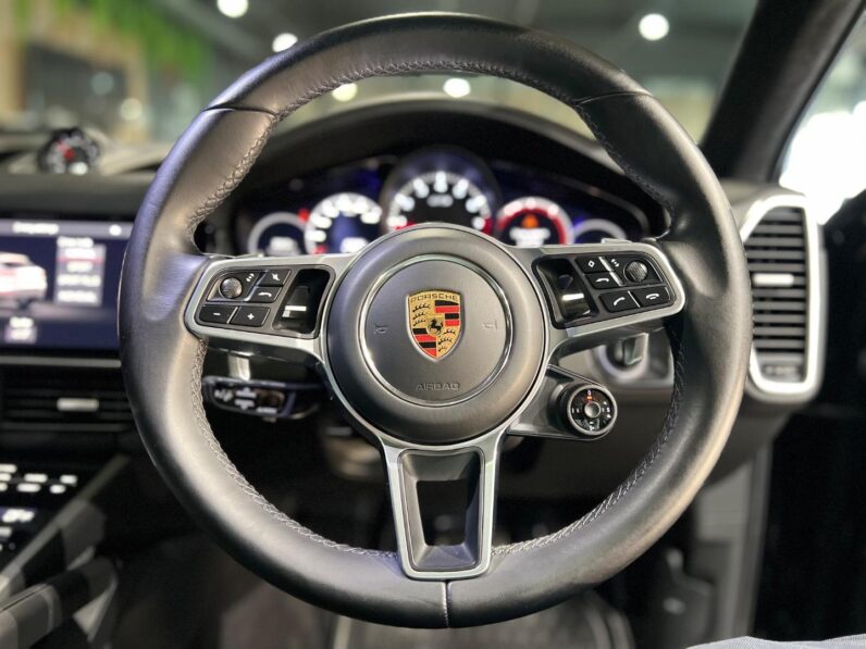 
								2021 Porsche Cayenne GTS Coupe full									