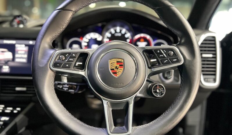 
								2021 Porsche Cayenne GTS Coupe full									