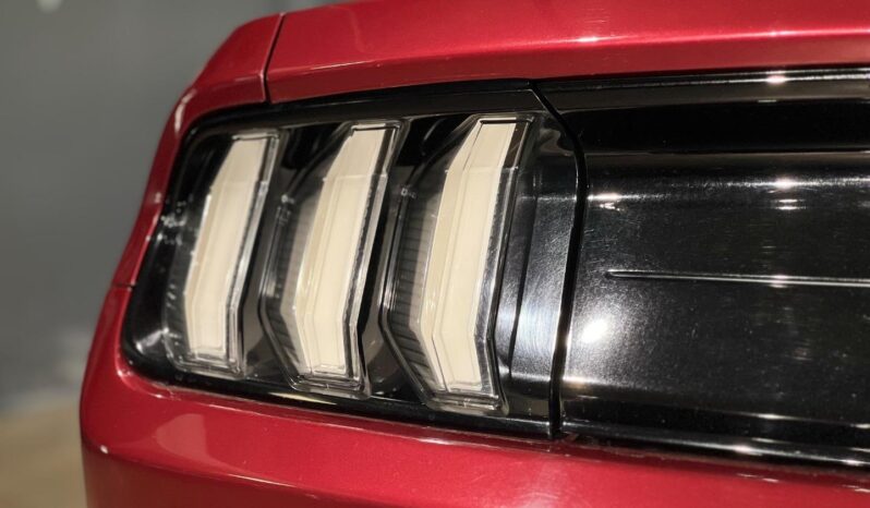
								2019 Ford Mustang 2.3T Convertible full									