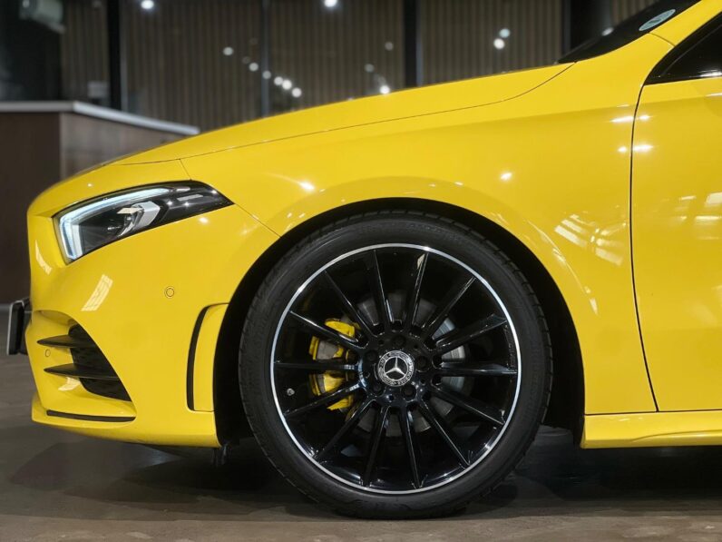
								2022 Mercedes-Benz A-Class A200 Hatch AMG Line full									