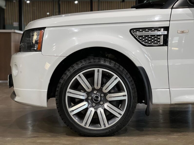 
								2013 Land Rover Range Rover Sport Supercharged full									
