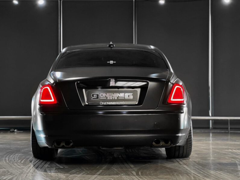 
								2016 Rolls-Royce Ghost 6.6L full									