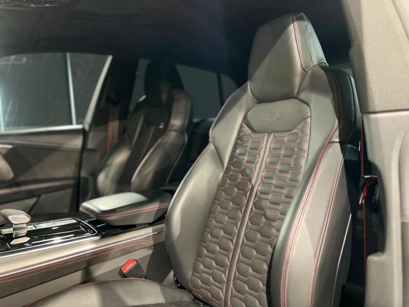
								2022 Audi RSQ8 Quattro full									