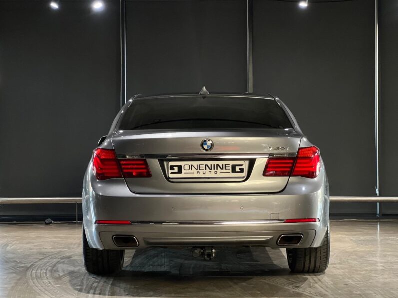 
								2012 BMW 7 Series 740i Innovations full									