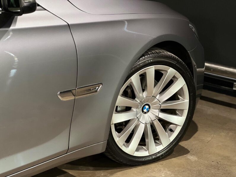 
								2012 BMW 7 Series 740i Innovations full									
