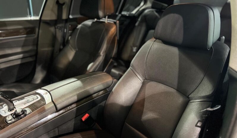 
								2012 BMW 7 Series 740i Innovations full									