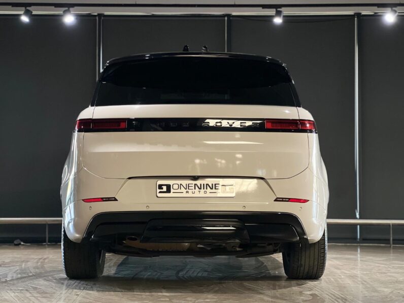 
								2023 Land Rover Range Rover Sport D350 Dynamic SE full									