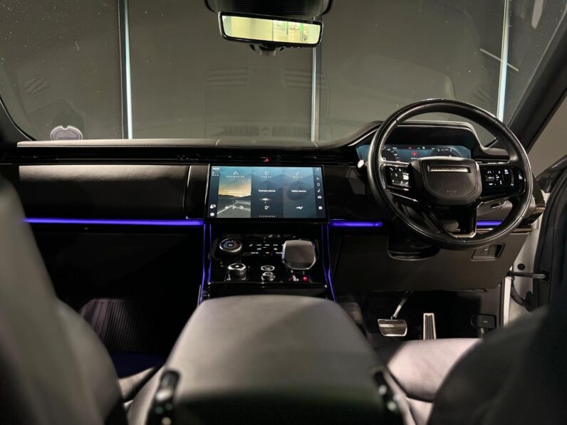 
								2023 Land Rover Range Rover Sport D350 Dynamic SE full									