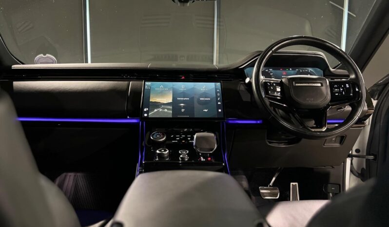 
								2023 Land Rover Range Rover Sport D350 Dynamic SE full									