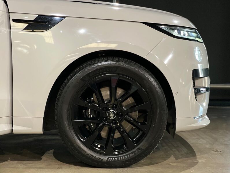 
								2023 Land Rover Range Rover Sport D350 Dynamic SE full									