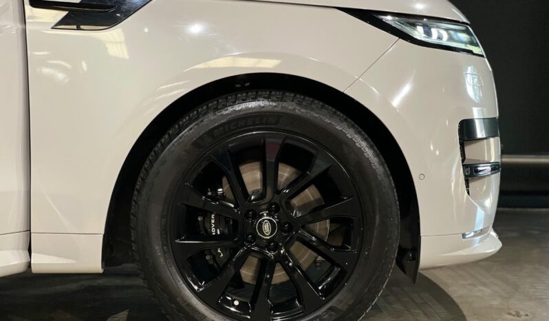 
								2023 Land Rover Range Rover Sport D350 Dynamic SE full									