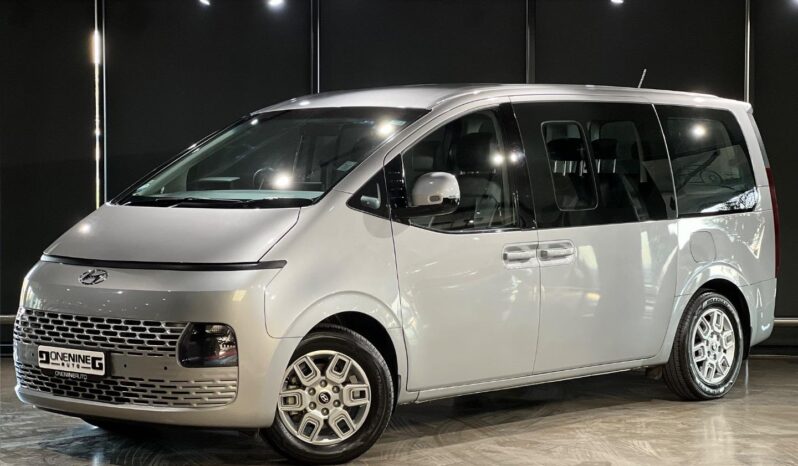 2025 Hyundai 2.2D Executive 9-seater, Staria photo