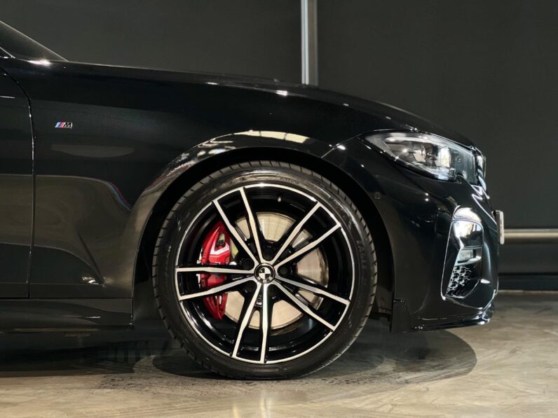 
								2021 BMW 3 Series 320d Mzansi Edition full									