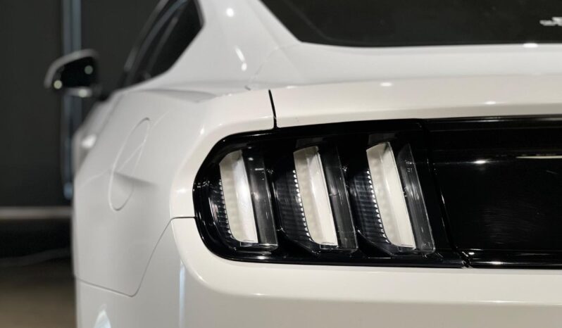 
								2018 Ford Mustang 2.3T Fastback full									