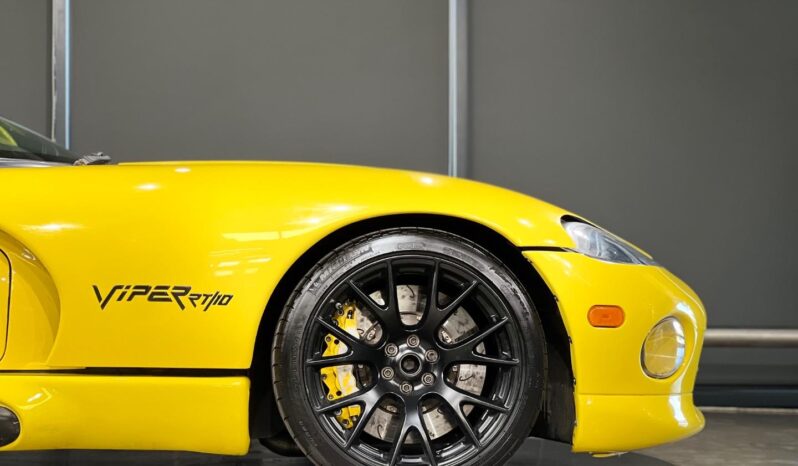 
								1996 Dodge Viper 8.0 full									