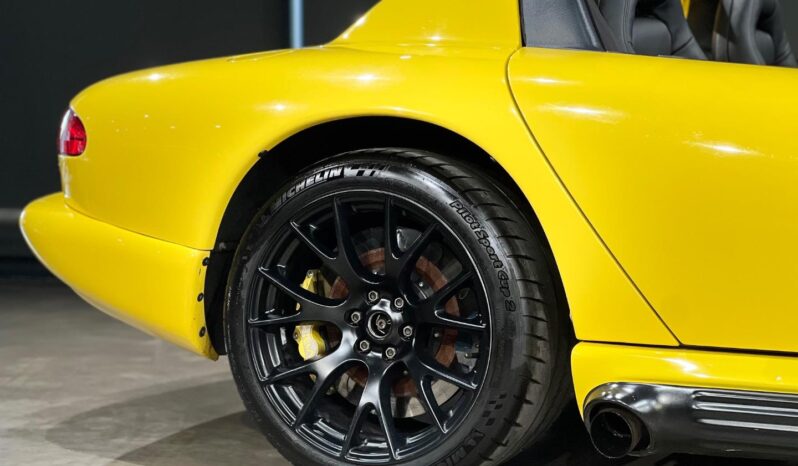 
								1996 Dodge Viper 8.0 full									