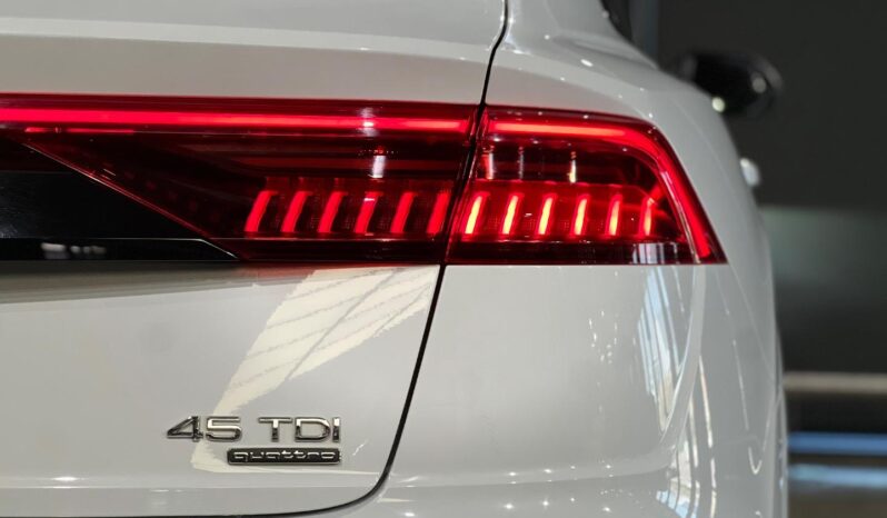 
								2020 Audi Q8 45TDI Quattro full									