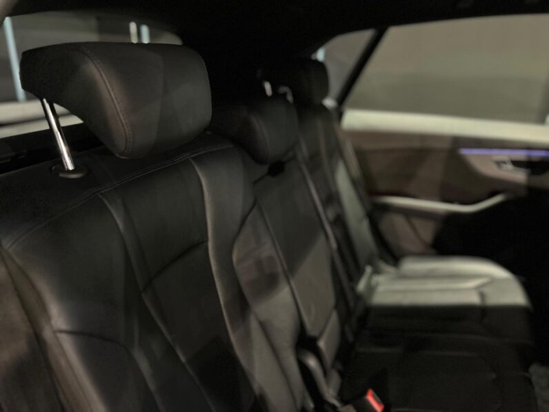 
								2020 Audi Q8 45TDI Quattro full									