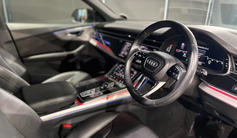
								2020 Audi Q8 45TDI Quattro full									