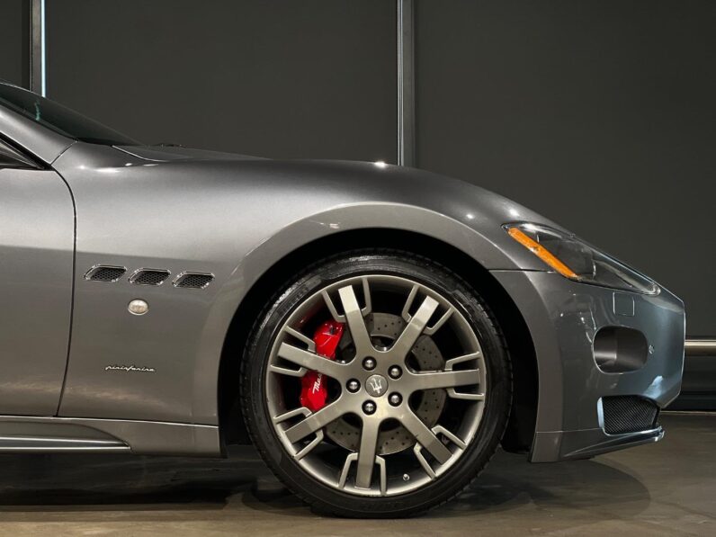 
								2012 Maserati GranTurismo GranTurismo full									
