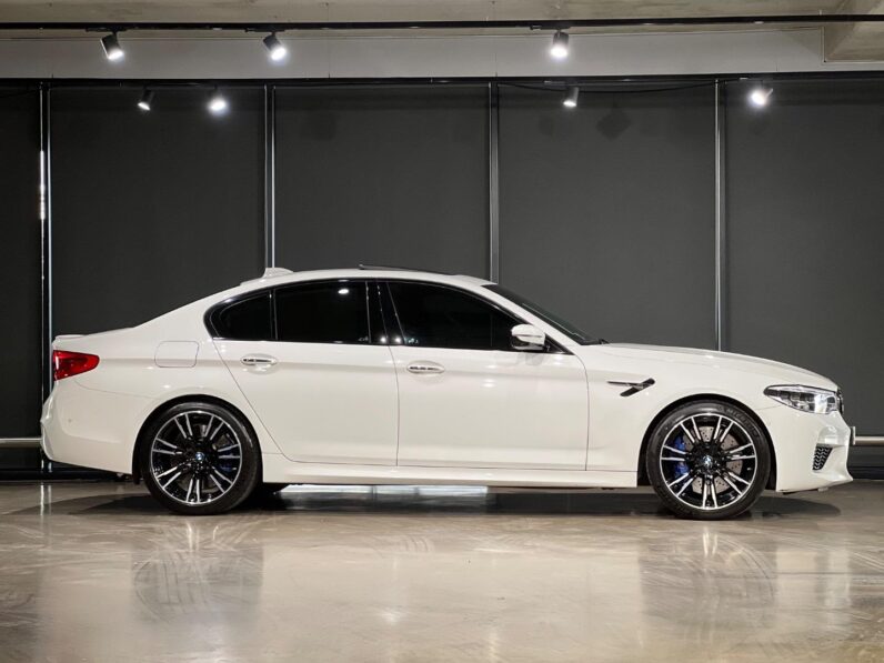 
								2018 BMW M5 Standard Edition full									