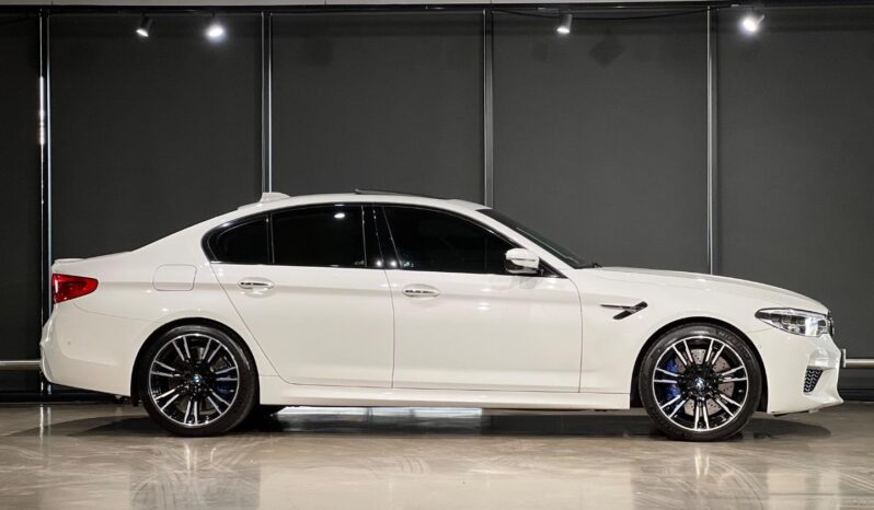 
								2018 BMW M5 Standard Edition full									