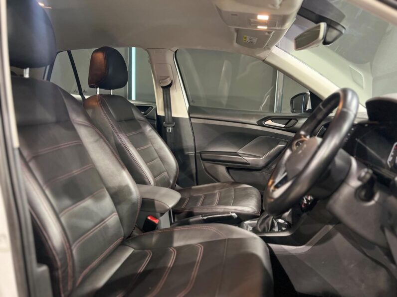 
								2021 Volkswagen T-Cross 1.0TSI 85kW Comfortline R-Line full									