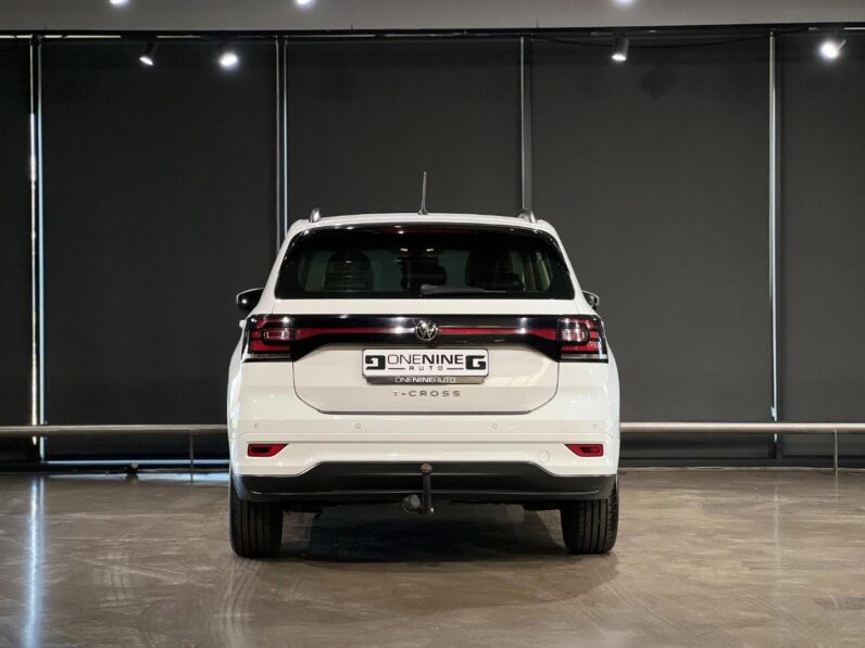
								2021 Volkswagen T-Cross 1.0TSI 85kW Comfortline R-Line full									