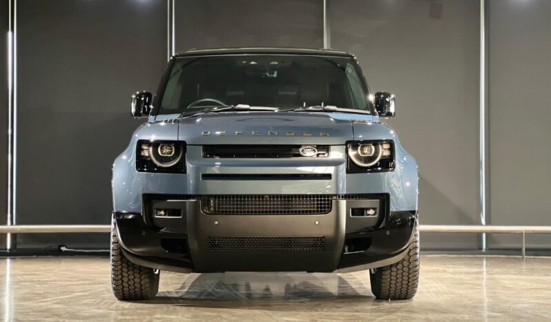 
								2026 Land Rover Defender 110 D350 X-Dynamic HSE full									