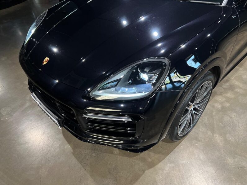 
								2022 Porsche Cayenne GTS Coupe full									