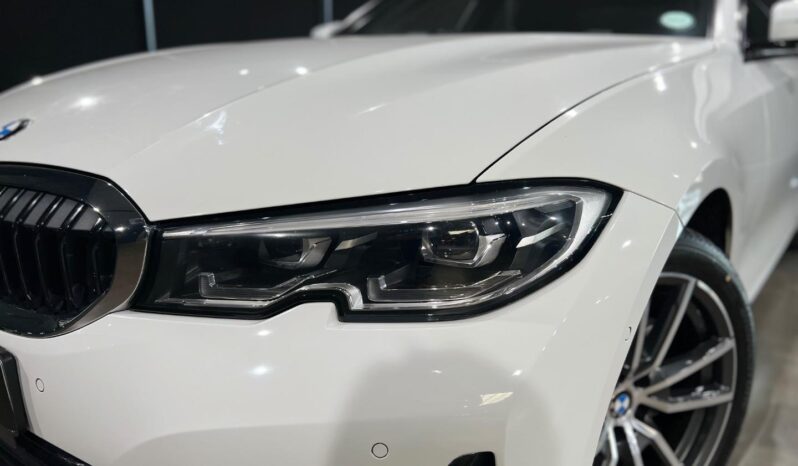 
								2021 BMW 3 Series 318i Sport Line Launch Edition full									