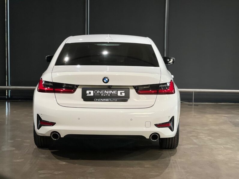 
								2021 BMW 3 Series 318i Sport Line Launch Edition full									