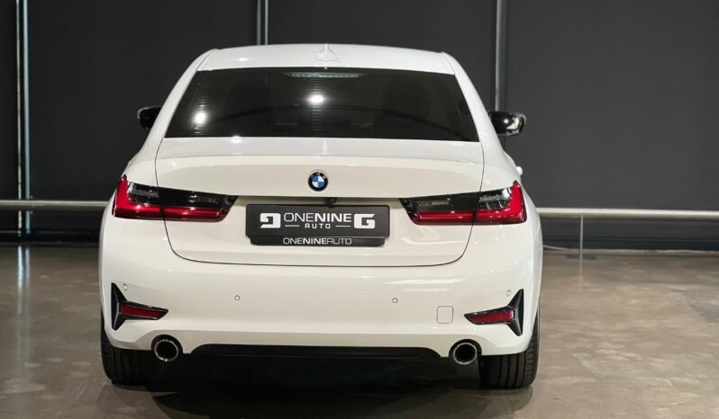 
								2021 BMW 3 Series 318i Sport Line Launch Edition full									