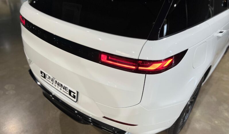 
								2023 Land Rover Range Rover Sport D350 Dynamic SE full									