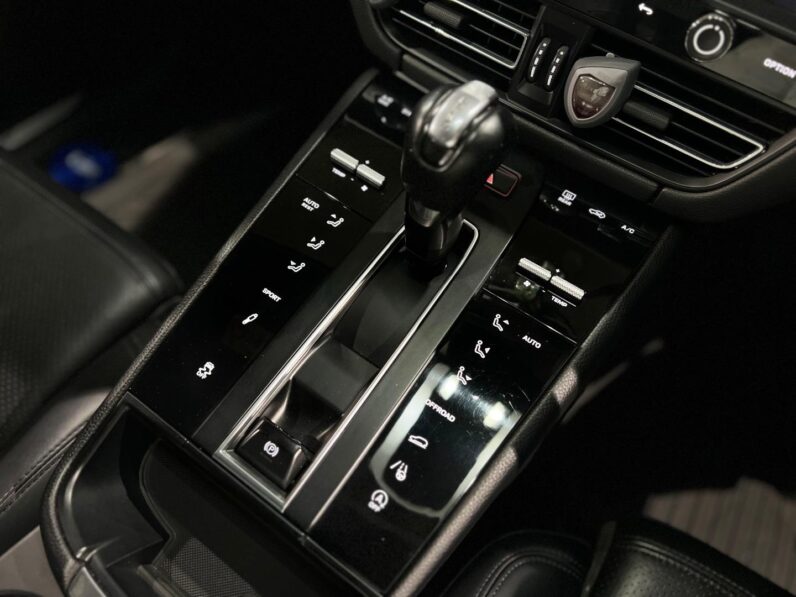 
								2022 Porsche Macan S full									