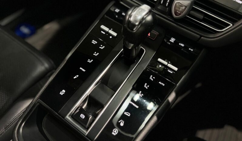 
								2022 Porsche Macan S full									