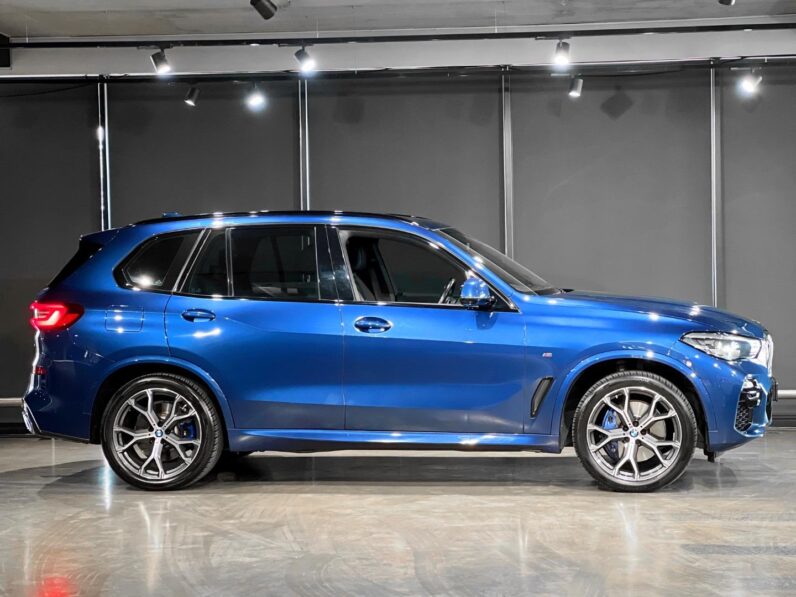 
								2021 BMW X5 xDrive30d M Sport full									