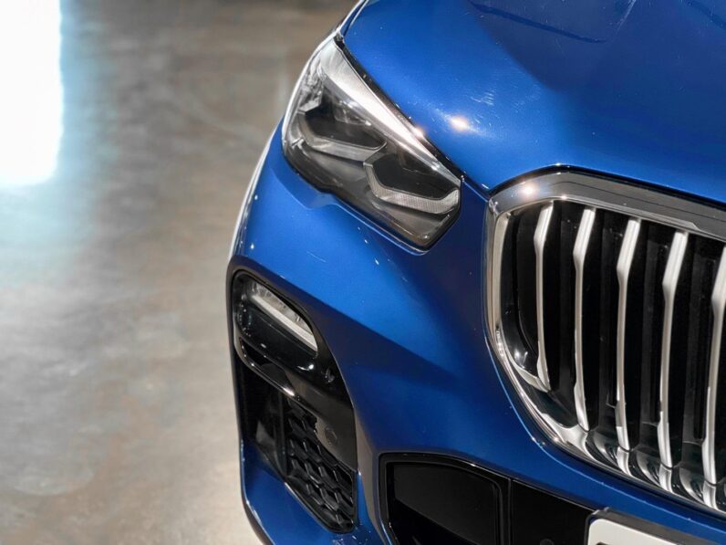 
								2021 BMW X5 xDrive30d M Sport full									