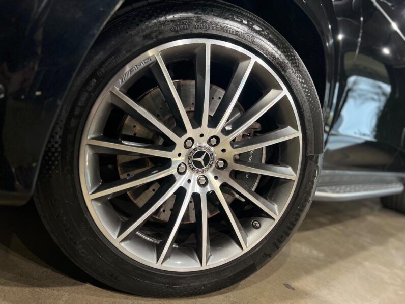 
								2024 Mercedes-Benz GLE GLE450d 4Matic AMG Line full									