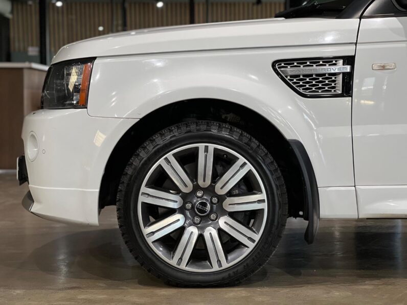 
								2013 Land Rover Range Rover Sport Supercharged full									