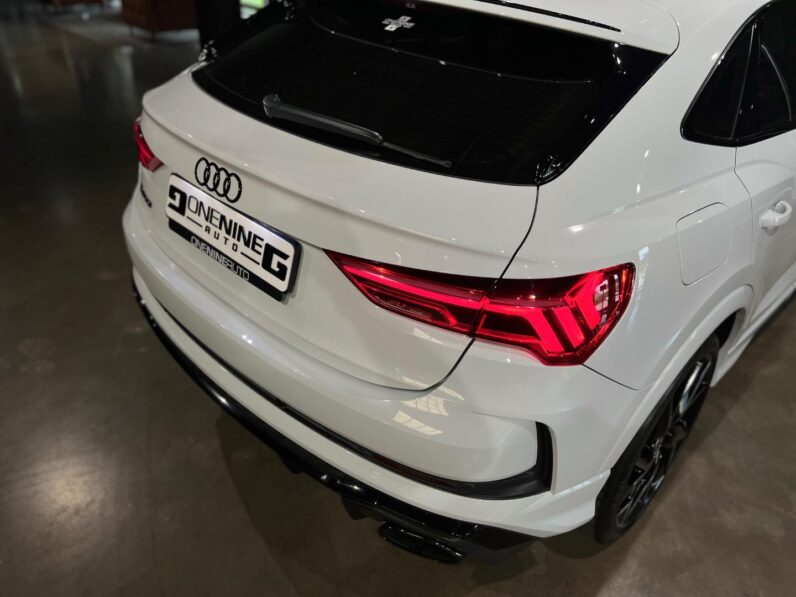
								2021 Audi RSQ3 Sportback Quattro full									
