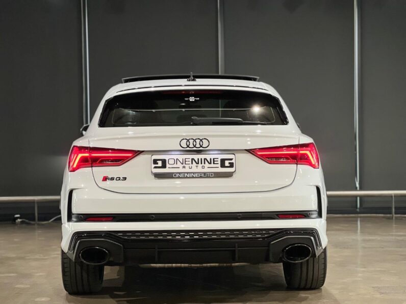 
								2021 Audi RSQ3 Sportback Quattro full									