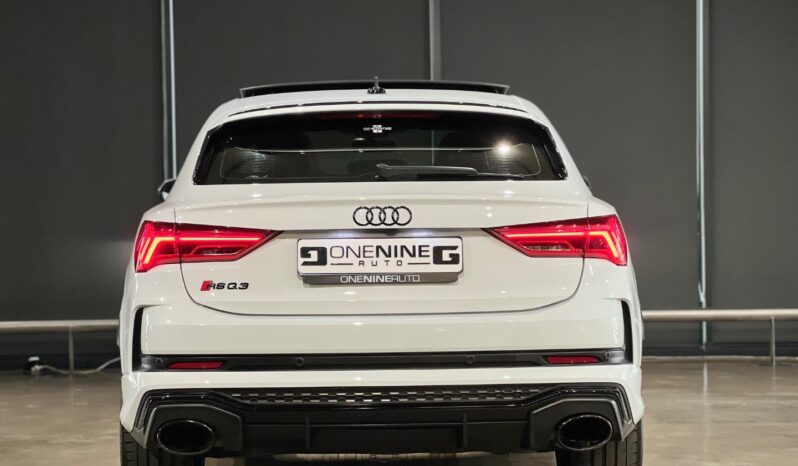 
								2021 Audi RSQ3 Sportback Quattro full									